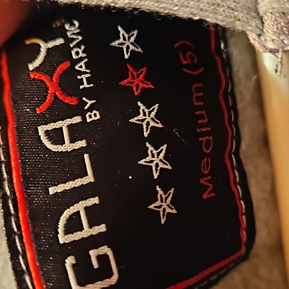 New gray zip up hoodie - Picture 6 of 7